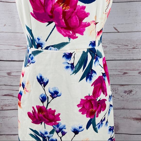 Land's End floral sheath dress knit with pockets - Picture 2 of 14